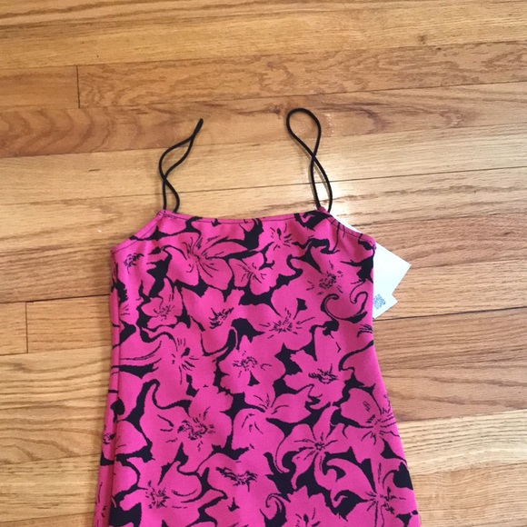 Zara NWT Women’s Pink and Black Floral Dress Size S - great for Valentine’s Day - Picture 3 of 10